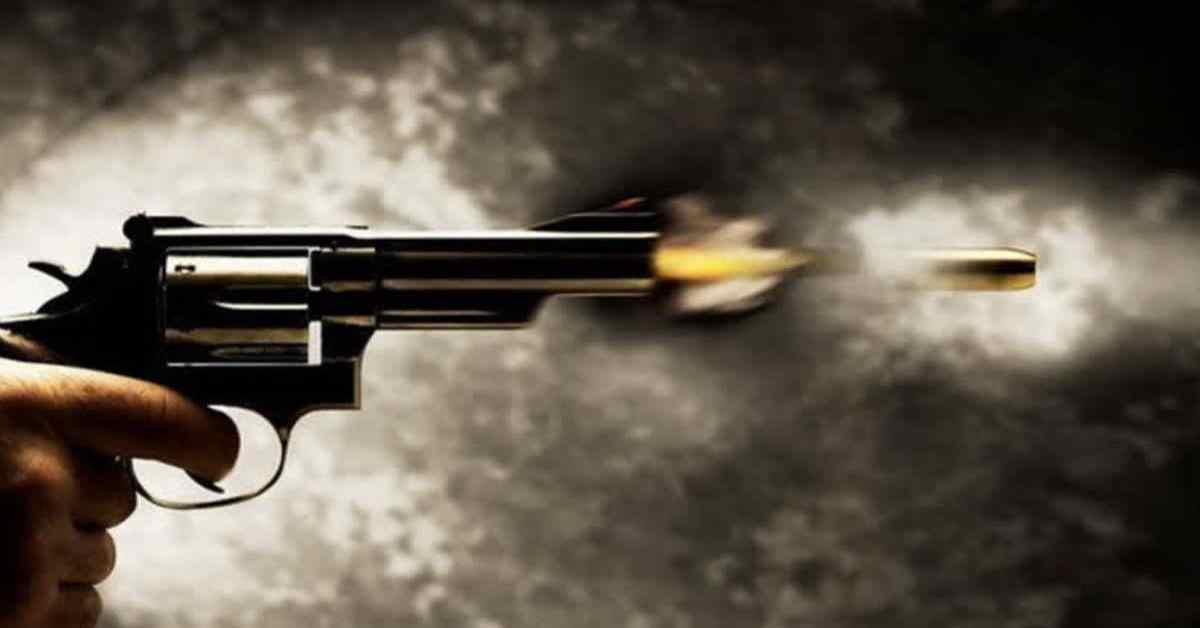 1 कमरा, 4 लाशें और खूनी मंजरः पहले पत्नी और दो बच्चों को युवक ने मारी गोली, फिर खुद को भी किया खत्म, मंजर देख सहम उठे लोग