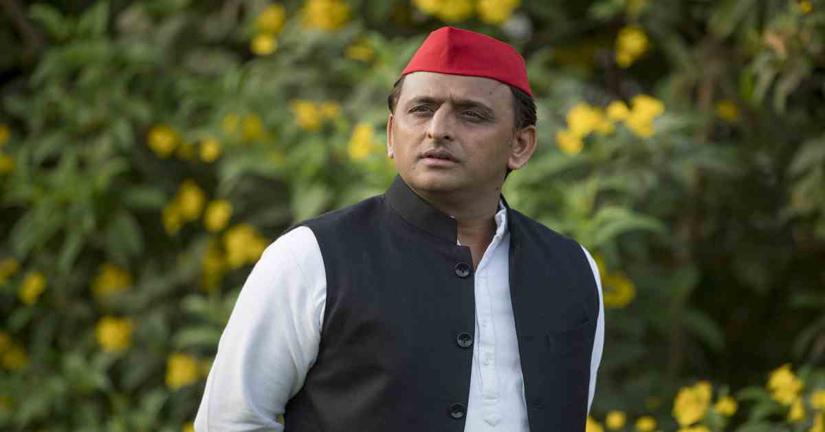 हनुमानगढ़ी पर सियासत तेज, अखिलेश बोले- महापाप का करें प्रायश्चित, मांगें क्षमा