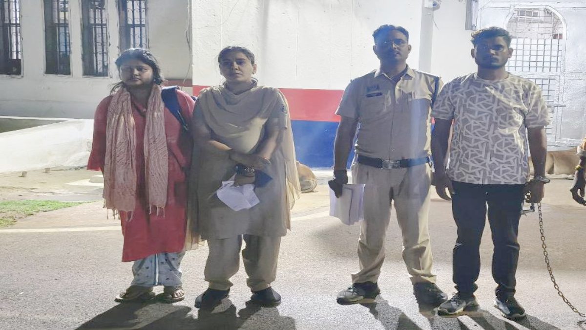 प्रेमी के लिए प्रेमिका बनी चोर : केयरटेकर ने मालिक के घर से उड़ाए 24 हजार रुपए, दोनों आरोपी गिरफ्तार
