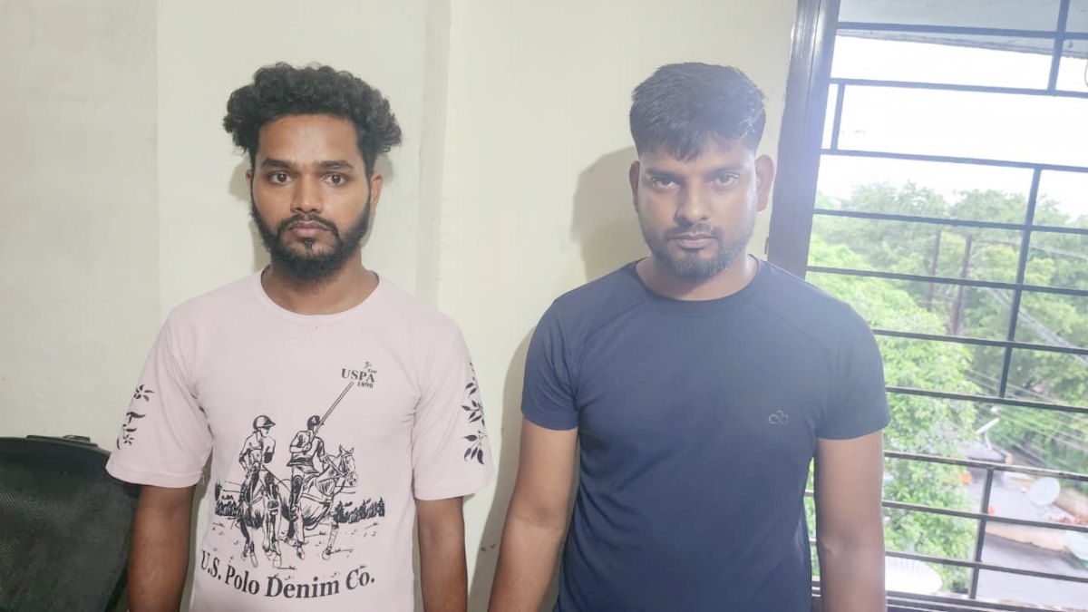 ट्रेन में लाखों की चोरी, दो आरोपी गिरफ्तार, सीसीटीवी फुटेज से खुला राज