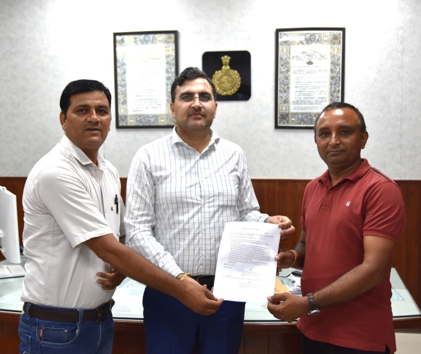कैथल में अफसरों का कमाल: निर्धारित समय से 12 दिन पहले पूरा किया काम, ADC ने किया सम्मानित