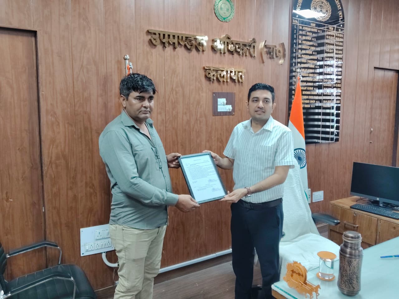 कलायत में उत्कृष्ट कार्य करने वाले बीएलओ सम्मानित, एसडीएम ने प्रशंसा-पत्र देकर बढ़ाया उत्साह