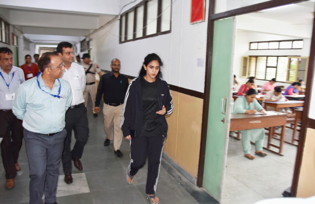 एचटेट लेवल-3 परीक्षा शांतिपूर्ण संपन्न, 2801 अभ्यर्थियों ने दी परीक्षा; 372 रहे अनुपस्थित
