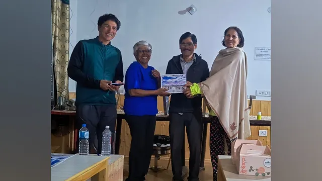 68 की उम्र, जज्बा जवान : कमलेश राणा ने मनाली से लेह तक 350 किमी साइकिल यात्रा पूरी कर रचा इतिहास