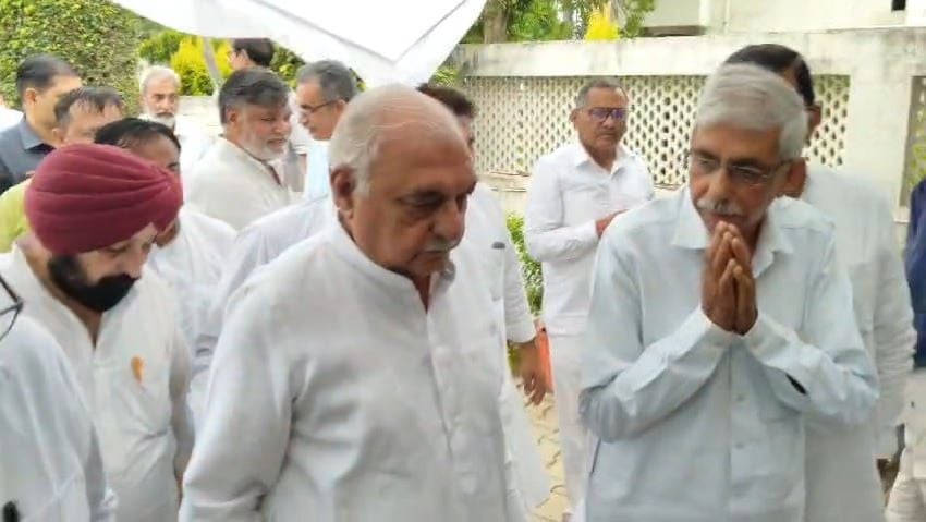 करनाल पहुंचे भूपेंद्र सिंह हुड्डा, धर्मेंद्र प्रधान से मांगा इस्तीफा, पेपर लीक पर उठाए सवाल