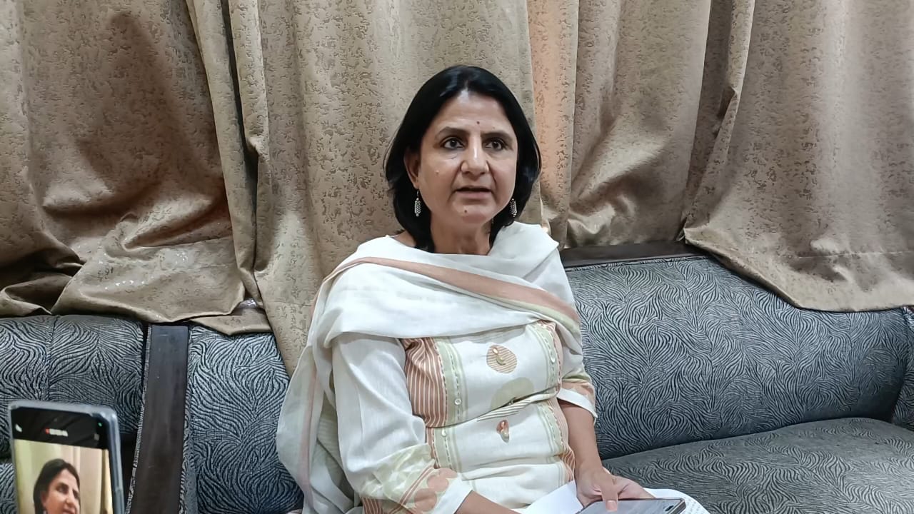करनाल के जिला नागरिक अस्पताल में 6-7 घंटे गुल रही बिजली, गंभीर मरीजों को किया गया रेफर