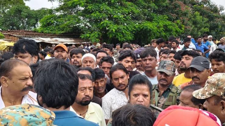 लोहरदगा जेल में बंद विचाराधीन बंदी की संदिग्ध मौत, ग्रामीणों ने NH-39 जाम कर न्यायिक जांच की मांग की