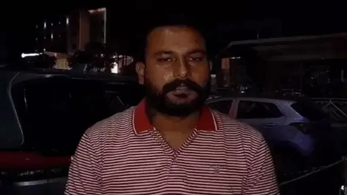 अमृतसर में दिनदहाड़े युवक की हत्या: कार में बैठे मनजीत सिंह पर ताबड़तोड़ फायरिंग, अस्पताल में मौत