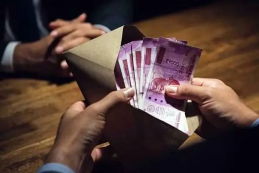 ₹20,000 की रिश्वत लेते रंगे हाथ गिरफ्तार हुआ फायरमैन संदीप यादव, ACB ने बिछाया जाल