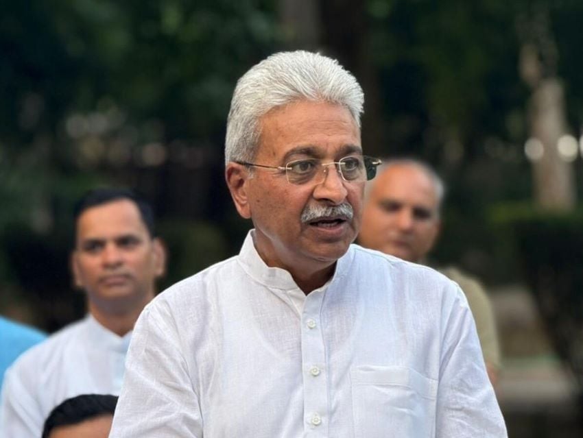 हरियाणा की शिक्षा व्यवस्था पर कांग्रेस का हमला: 11वीं-12वीं में हर चौथा शिक्षक पद खाली, ‘एक शिक्षक’ के भरोसे चल रहे सैकड़ों स्कूल