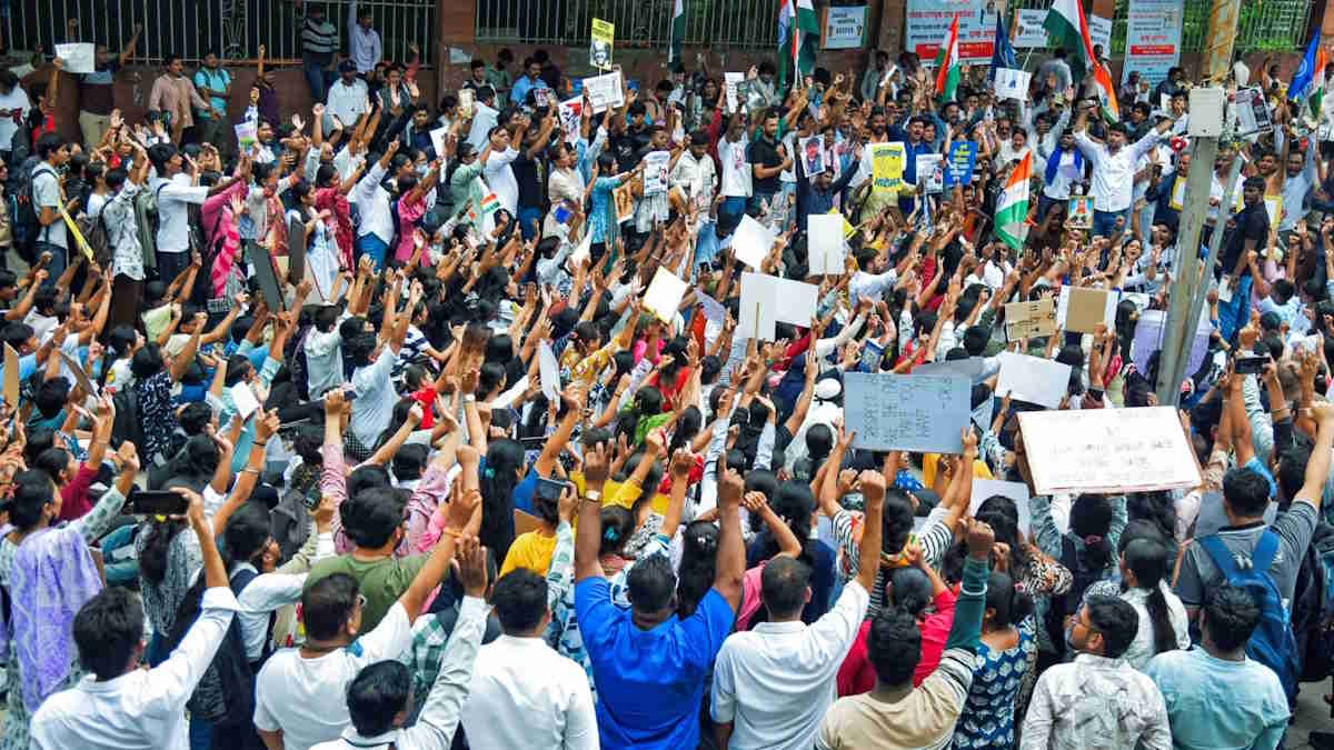 पाकिस्तानी मीडिया की नजर CJP के विरोध-प्रदर्शन पर, विशेषज्ञों ने स्थानीय मुद्दों पर ध्यान देने की कही बात…