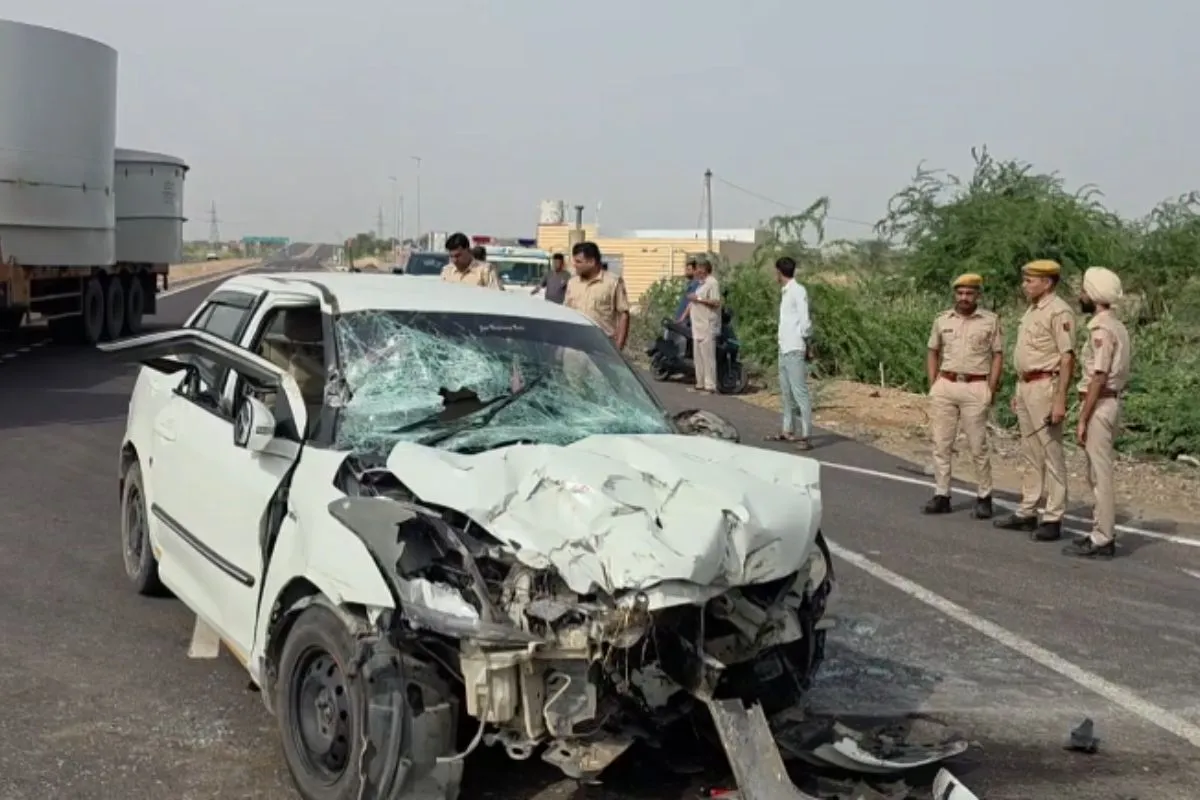 बाड़मेर में भीषण सड़क हादसा: कार सवार युवक की मौत, वाहन से डोडा-पोस्त मिलने की सूचना पर जांच तेज