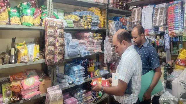 रामगढ़ में खाद्य सुरक्षा विभाग की छापेमारी :  मिलावटी लड्डू और छोले नष्ट,  5 दुकानों पर जुर्माना