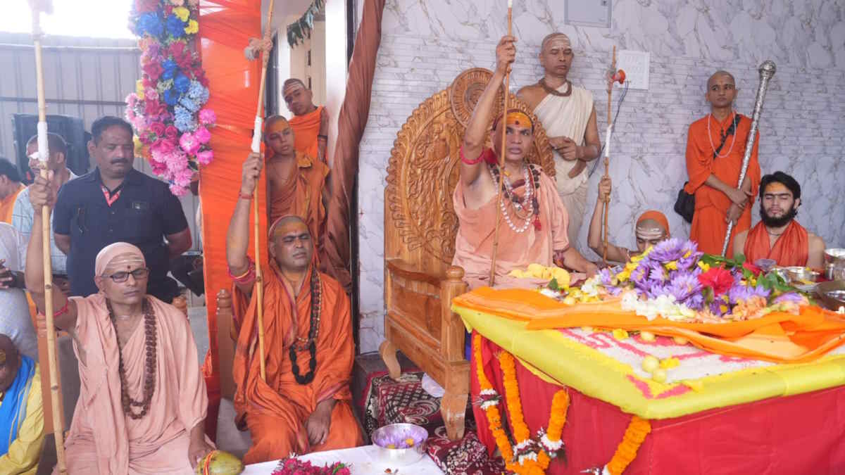 चातुर्मास्य में संपूर्ण जगत् का पालन करते हैं भगवान शिव- शंकराचार्य स्वामी अविमुक्तेश्वरानंद सरस्वती