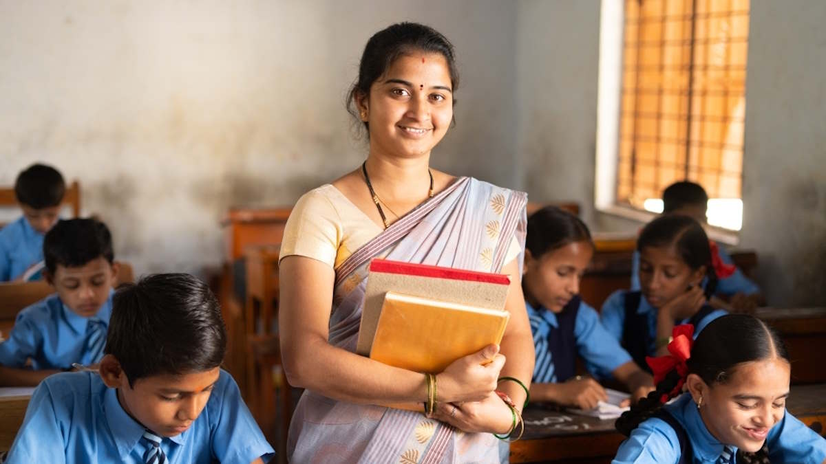 शिक्षा सत्र 2026-27 के अंत तक शिक्षकों को मिलेगी पुनर्नियुक्ति, शासन ने जारी की प्रशासकीय स्वीकृति