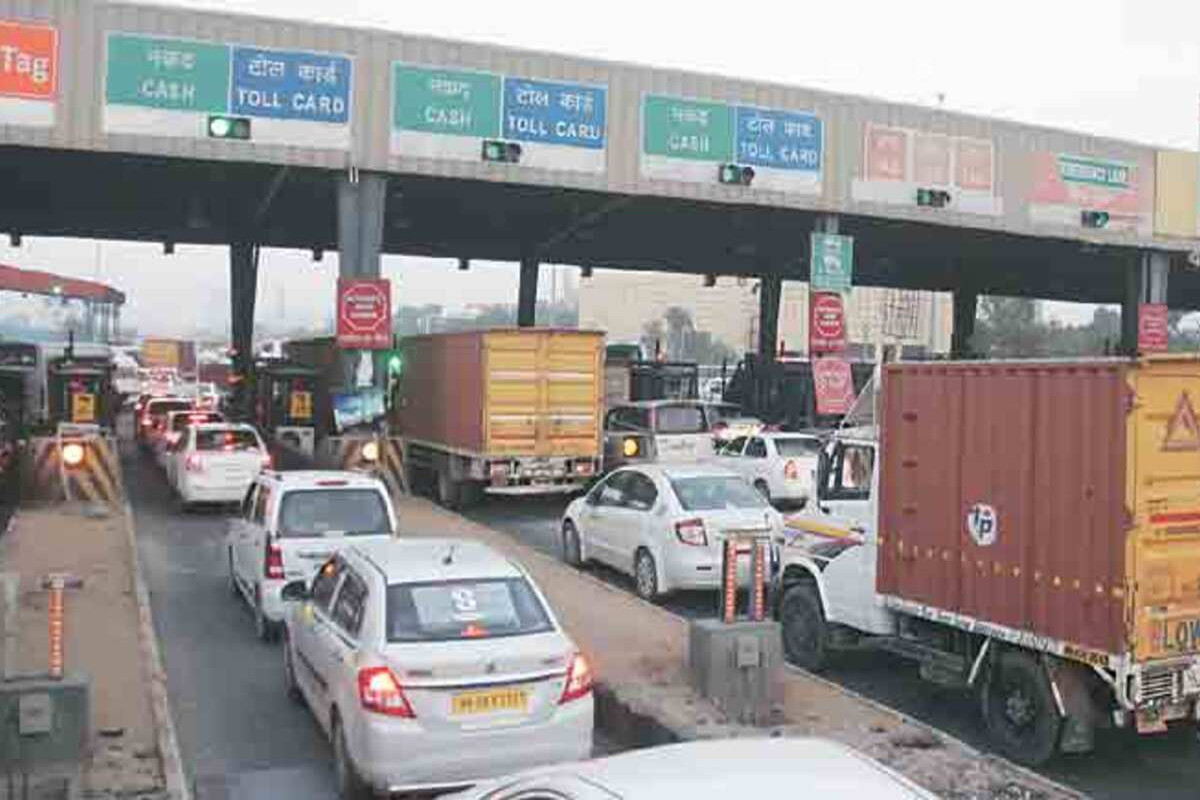 लाडोवाल टोल प्लाजा 3 घंटे रहा टोल फ्री, अमेरिका ट्रेड बिल और लैंड पूलिंग नीति के विरोध में किसानों का प्रदर्शन