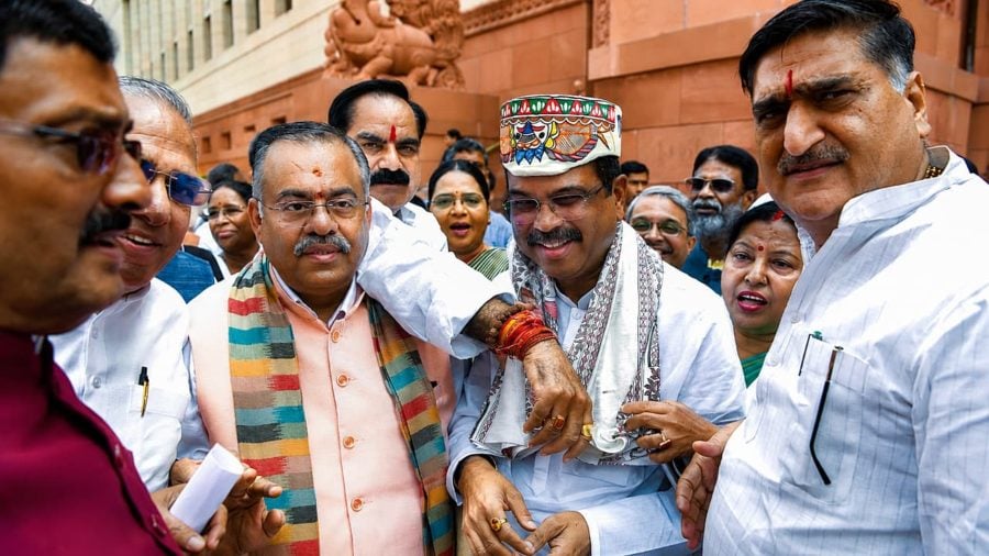 धर्मेंद्र प्रधान का इस्तीफे के बाद पहला रिएक्शन, बोले- ‘मैं स्ट्रीट फाइटर हूं, AC रूम एक्टिविस्ट नहीं’