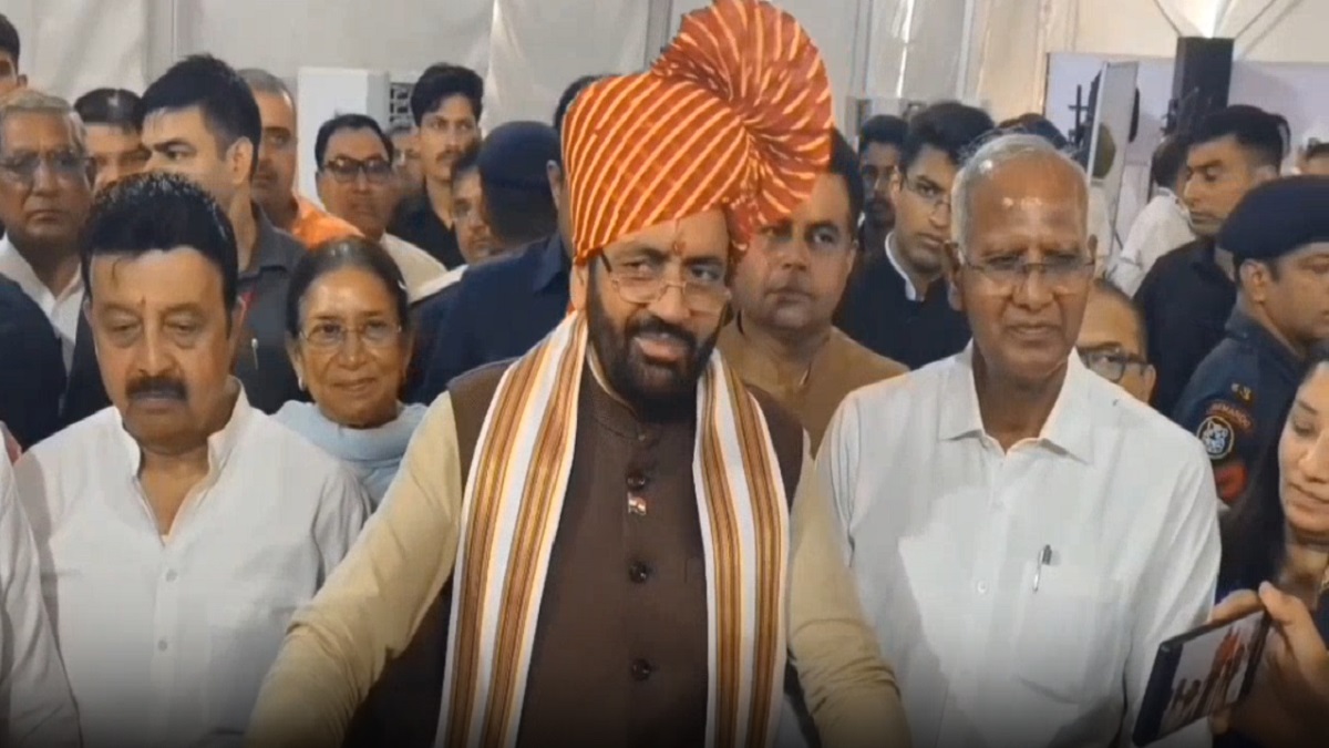 नारनौल पहुंचे CM नायब सिंह सैनी: इंटीग्रेटेड मल्टी लॉजिस्टिक्स हब की पहली ट्रेन को दिखाई हरी झंडी, विपक्ष पर साधा निशाना