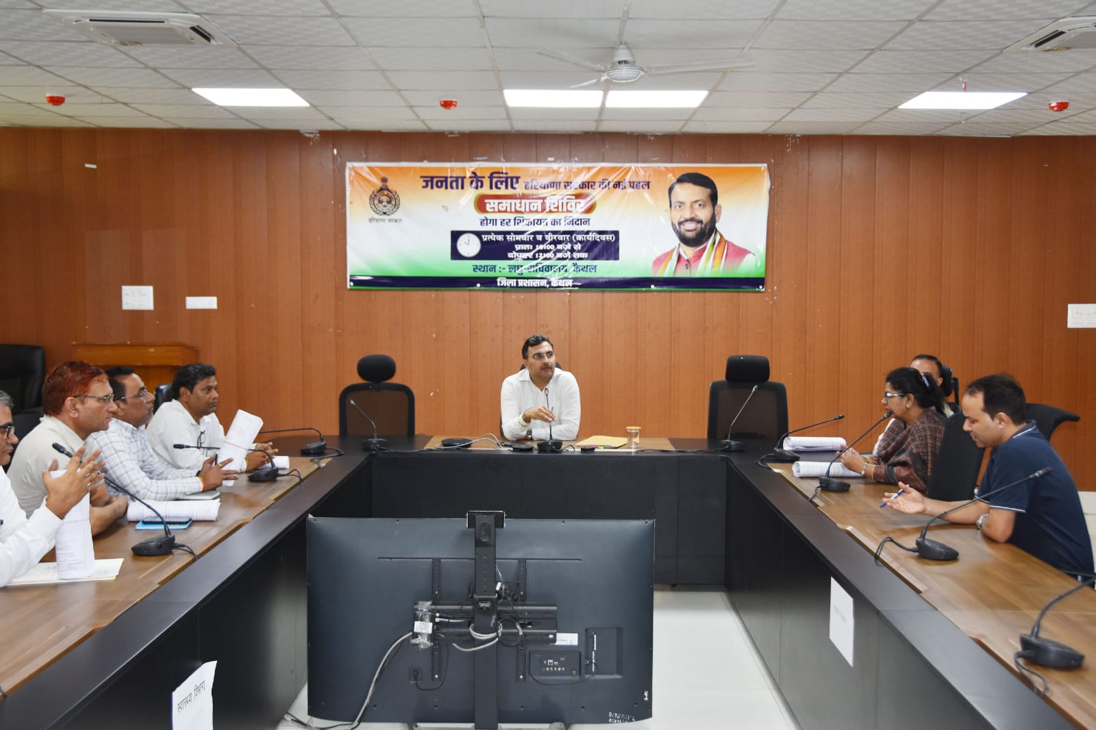 पात्र युवाओं को मतदाता सूची में शामिल करने के लिए अभियान चलाएं एडीसी