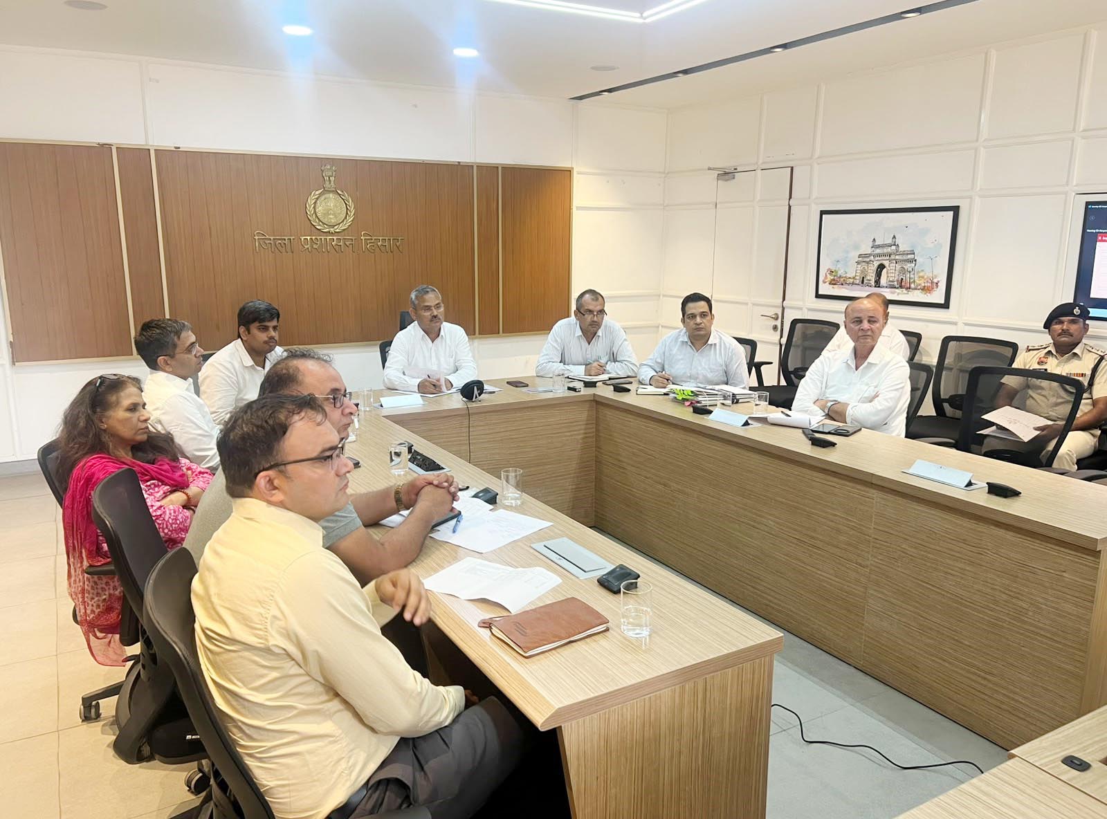 हिसार में नशे पर लगाम के लिए 2026 से 2029 तक का रोडमैप तैयार होगा, तस्करी नेटवर्क पर कड़ी कार्रवाई के निर्देश