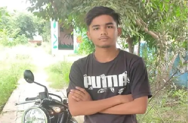 कॉपी चोरी के विवाद के बाद लापता हुआ 10वीं का छात्र, 4 दिन बाद झूले से लटका मिला शव