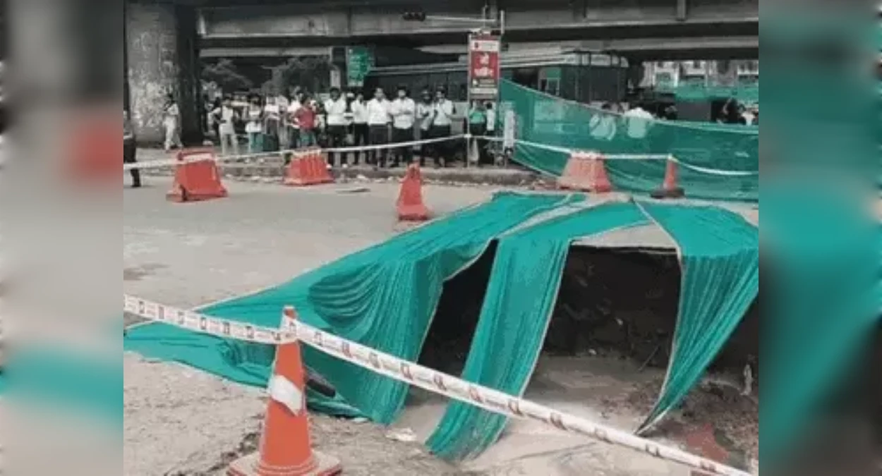 20 फुट का गड्ढा, सड़क बंद और पानी में डूबा ट्रैक्टर; बारिश से हरियाणा में बिगड़े हालात