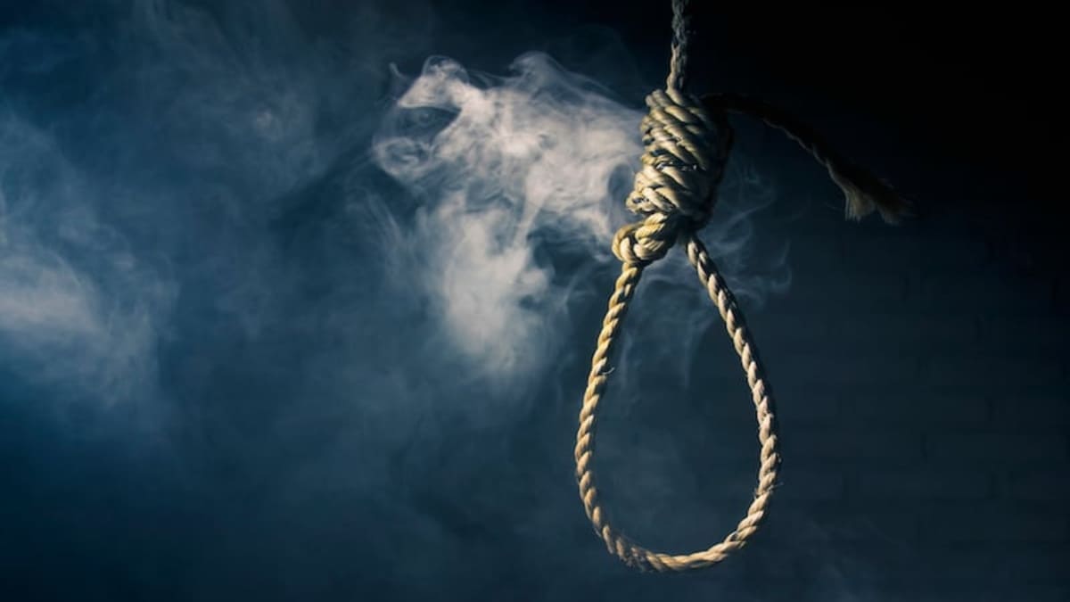 तीन दिन के भीतर उजड़ गया नवदंपती का संसार, पत्नी के बाद पति का भी फंदे से लटका मिला शव
