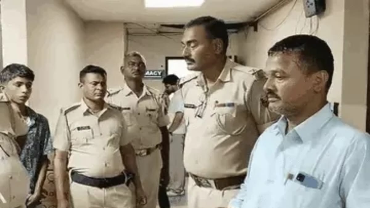 अज्ञात वाहन ने दो भाइयों को रौंदा, 1 की मौत और परिजनों का निजी अस्पताल पर गंभीर आरोप