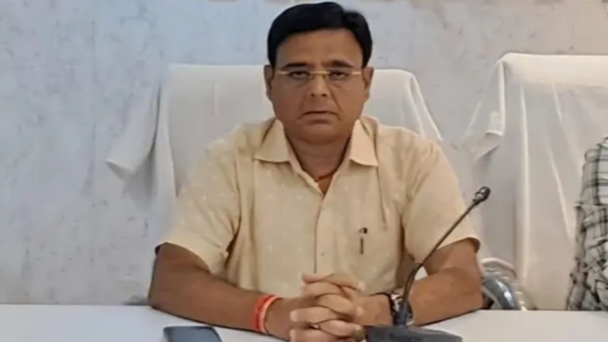 डेहरी EO हत्याकांड: पोस्टमार्टम रिपोर्ट में खुलासा, हत्या के विरोध में अधिकारी अनिश्चितकालीन हड़ताल पर
