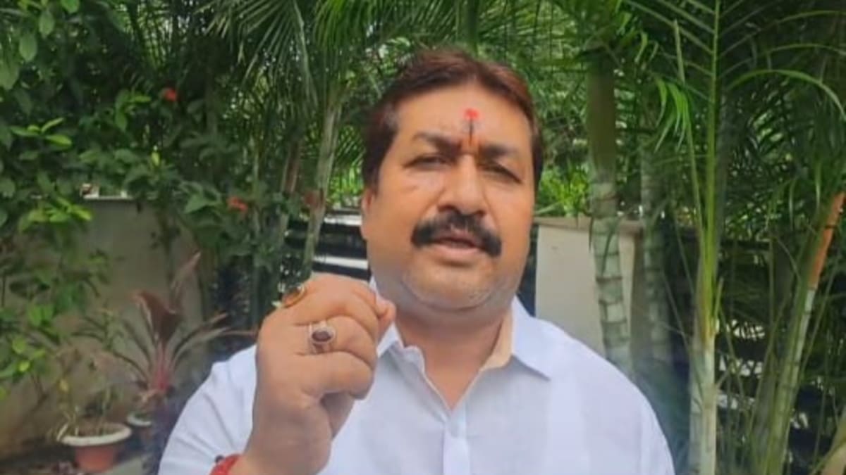 बिहार में ट्रांसफर का खेल या उगाही का नया जरिया? 30 विकल्पों पर कांग्रेस ने शिक्षा मंत्री को घेरा