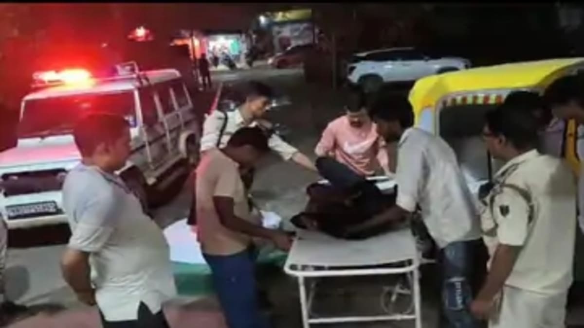 पटना के नौबतपुर-मसौढ़ी मार्ग पर दो सड़क हादसों में चार युवक गंभीर रूप से घायल, एम्स में ईलाज जारी