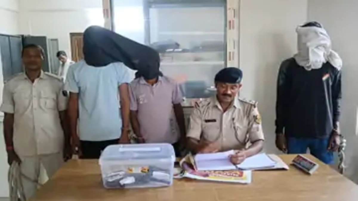 अवैध हथियारों की खान बना पंचानपुर, छापेमारी में कट्टा-सिक्सर और कारतूस बरामद