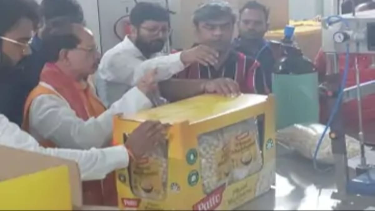 बिहार के बिहटा से ऑस्ट्रेलिया के लिए रवाना हुआ 25 टन मखाना, कृषि मंत्री ने दिखाई हरी झंडी