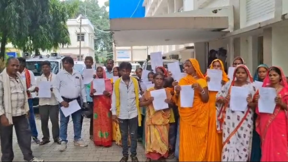 सासाराम में गरीबों को 15 अगस्त को 886 भूमिहीनों को जमीन के पर्चे के साथ मिलेगा पक्का कब्जा