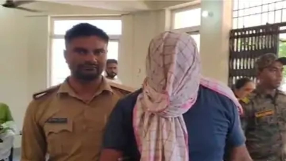 स्कॉर्पियो चोर गिरोह का पर्दाफाश, किराए का कमरा लेकर करते थे रेकी, आरा में बेचते थे गाड़ियां