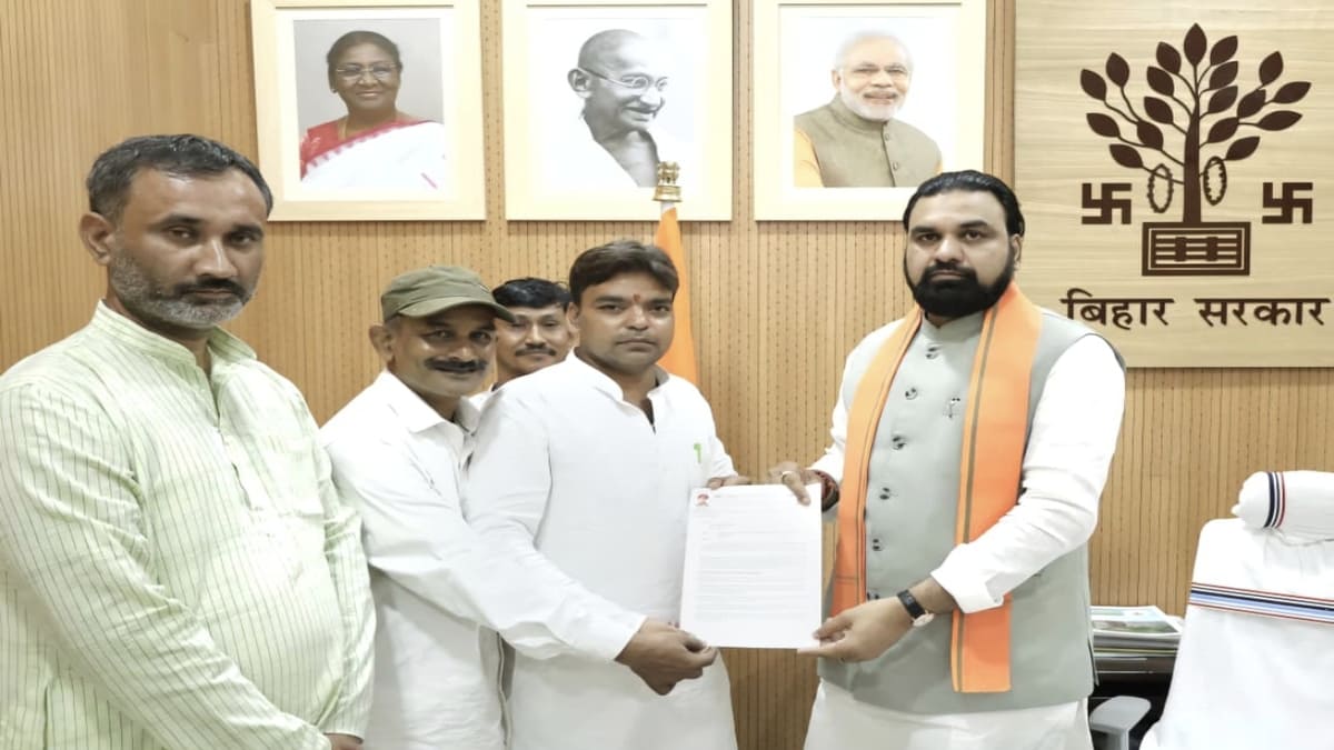 पटना सहित बिहार के सभी जिलों में आधुनिक फूल मंडी स्थापित करने की मांग, प्रतिनिधिमंडल CM से मिले