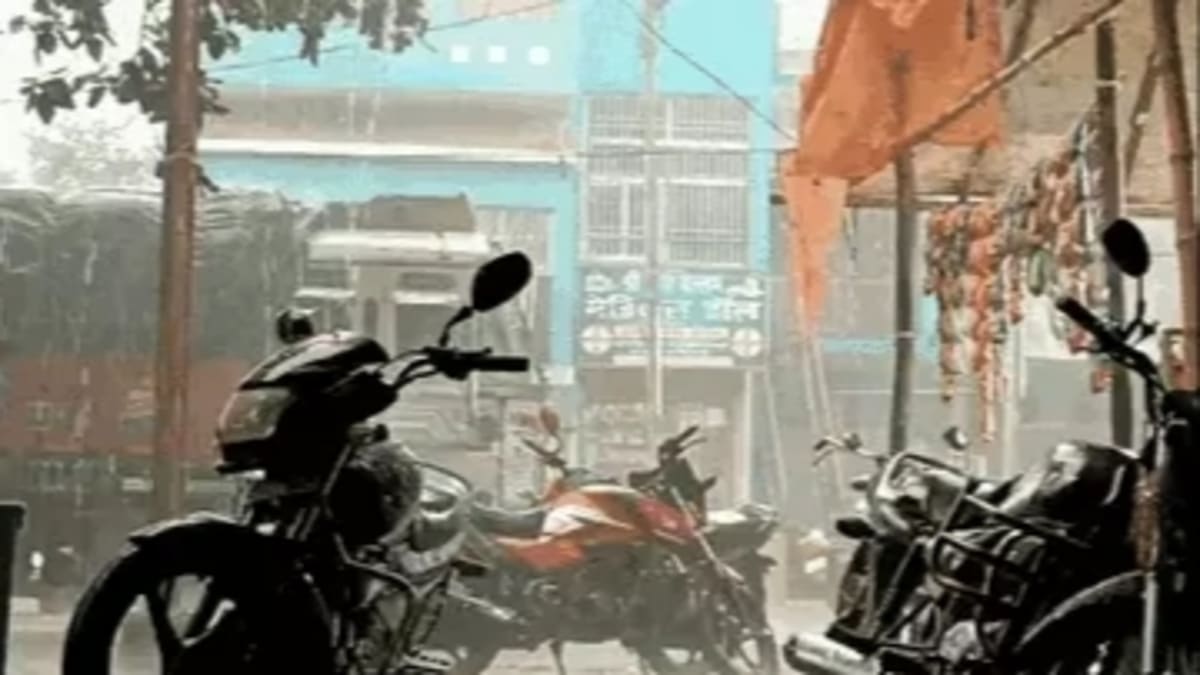 12 जिलों में बारिश का येलो अलर्ट, भारी बारिश की चेतावनी, अब तक 36% कम हुई मानसूनी बरसात