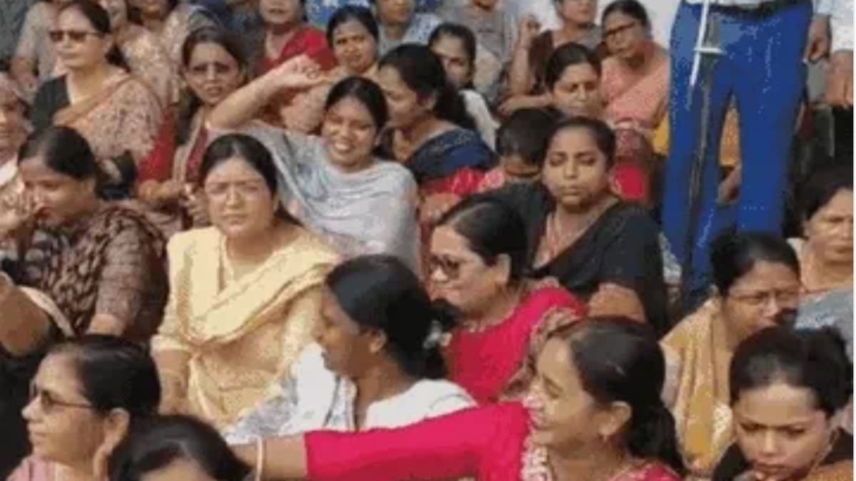 सम्राट सरकार के खिलाफ बिहार के शिक्षकों का सामूहिक अवकाश और विरोध प्रदर्शन