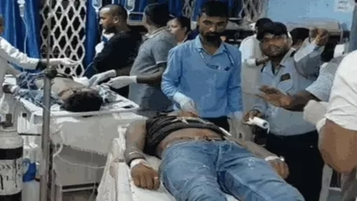बाइकों की आमने-सामने की जोरदार टक्कर, दो युवकों की मौत और 2 गंभीर रूप से घायल