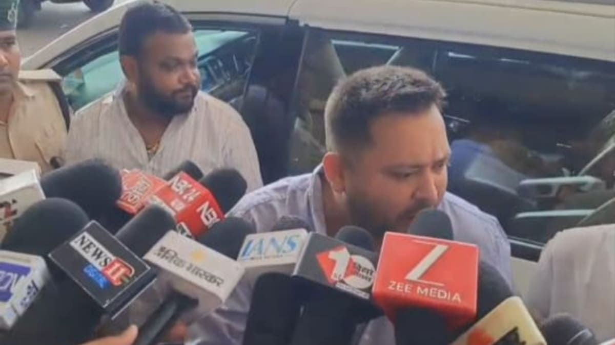 तेजस्वी का सरकार पर तीखा हमला: बोले- खजाना खाली, कर्मचारियों को नहीं मिल रहा वेतन, हर तरफ भ्रष्टाचार
