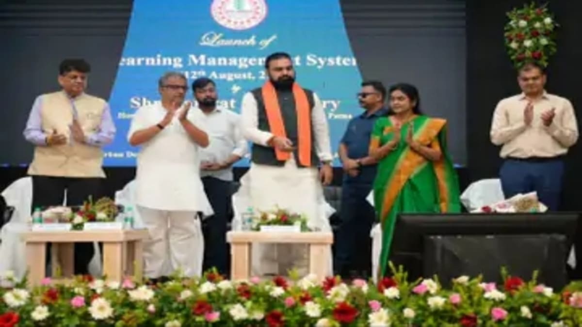 हर साल बिहार के 100 बच्चे विदेश में करेंगे पढ़ाई, 15 अगस्त से डिजिटल लर्निंग की शुरुआत