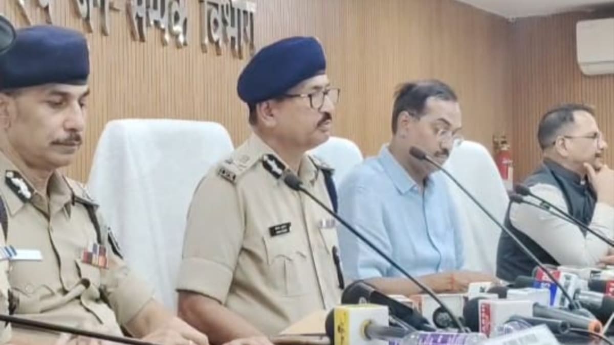 50 हजार नई बहाली, नक्सलमुक्त बिहार को प्रेसिडेंट कलर्स, और घटे अपराध-गृह विभाग का बड़ा ऐलान!
