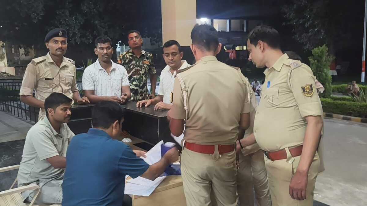 अज्ञात वाहन की टक्कर से पिता और मासूम बेटी की मौत, बेटा घायल