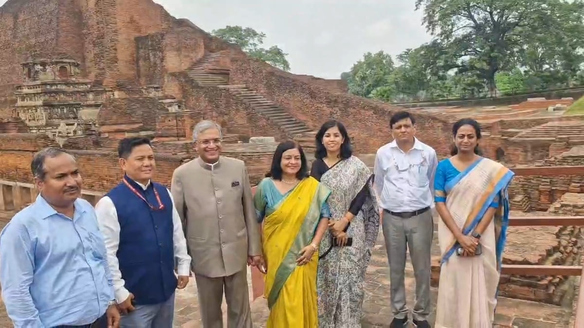 मुख्य चुनाव आयुक्त ज्ञानेश कुमार का बड़ा बयान, बोले- बीएलओ बने लोकतंत्र की सबसे मजबूत नींव