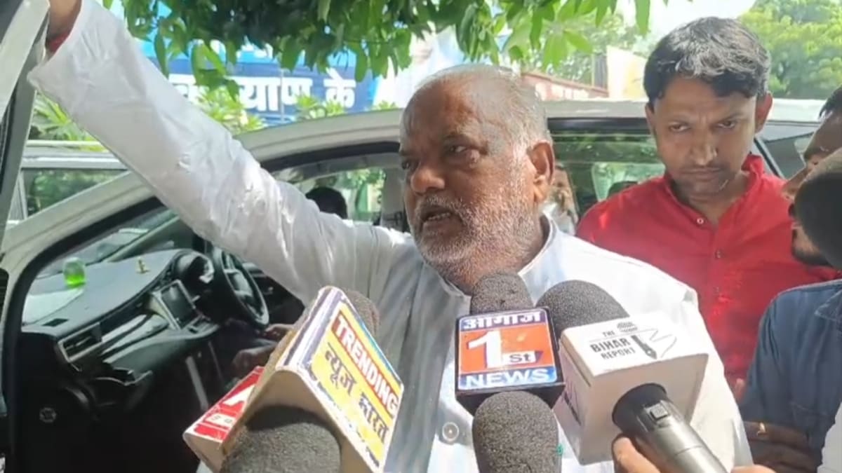 ​विपक्ष के राजभवन मार्च पर मंत्री का तीखा हमला, बोले- कुर्सी के स्वार्थ के लिए हो रहा है सब कुछ