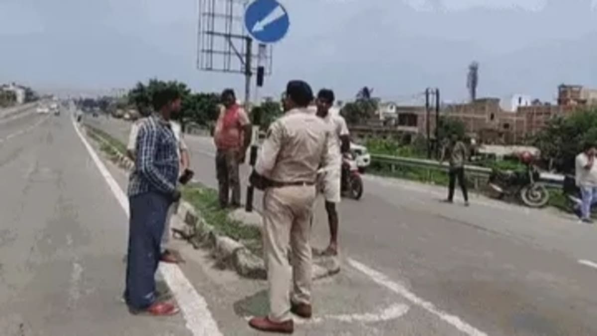 आलू-प्याज कारोबारी के मुंशी से पिस्तौल के बल पर 3.18 लाख रुपये की लूट, जांच में जुटी पुलिस