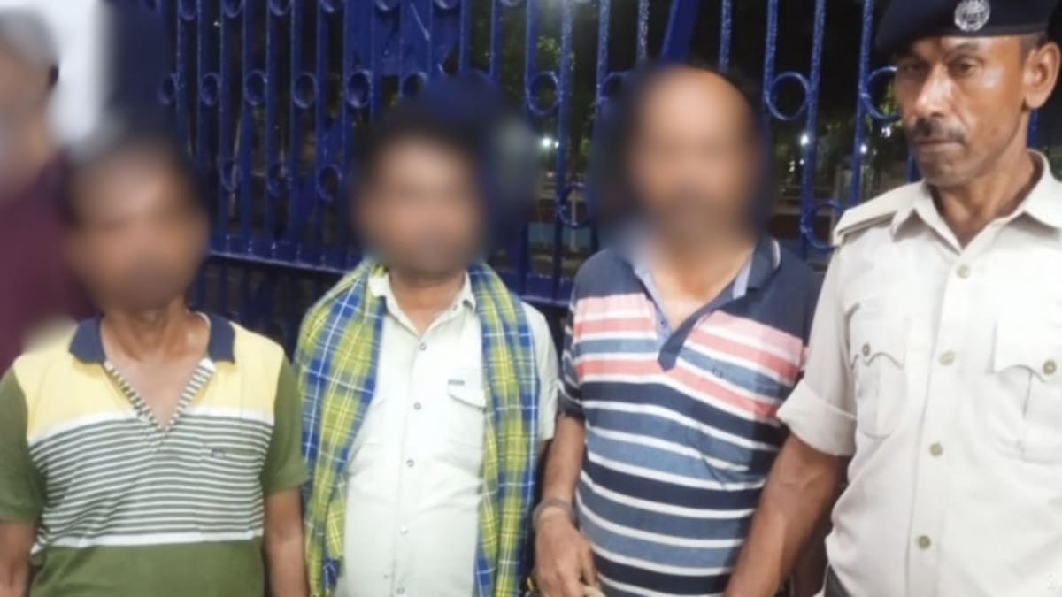 मुजफ्फरपुर में नकली स्टांप पेपर और वेलफेयर टिकट रैकेट का भंडाफोड़, तीन गिरफ्तार