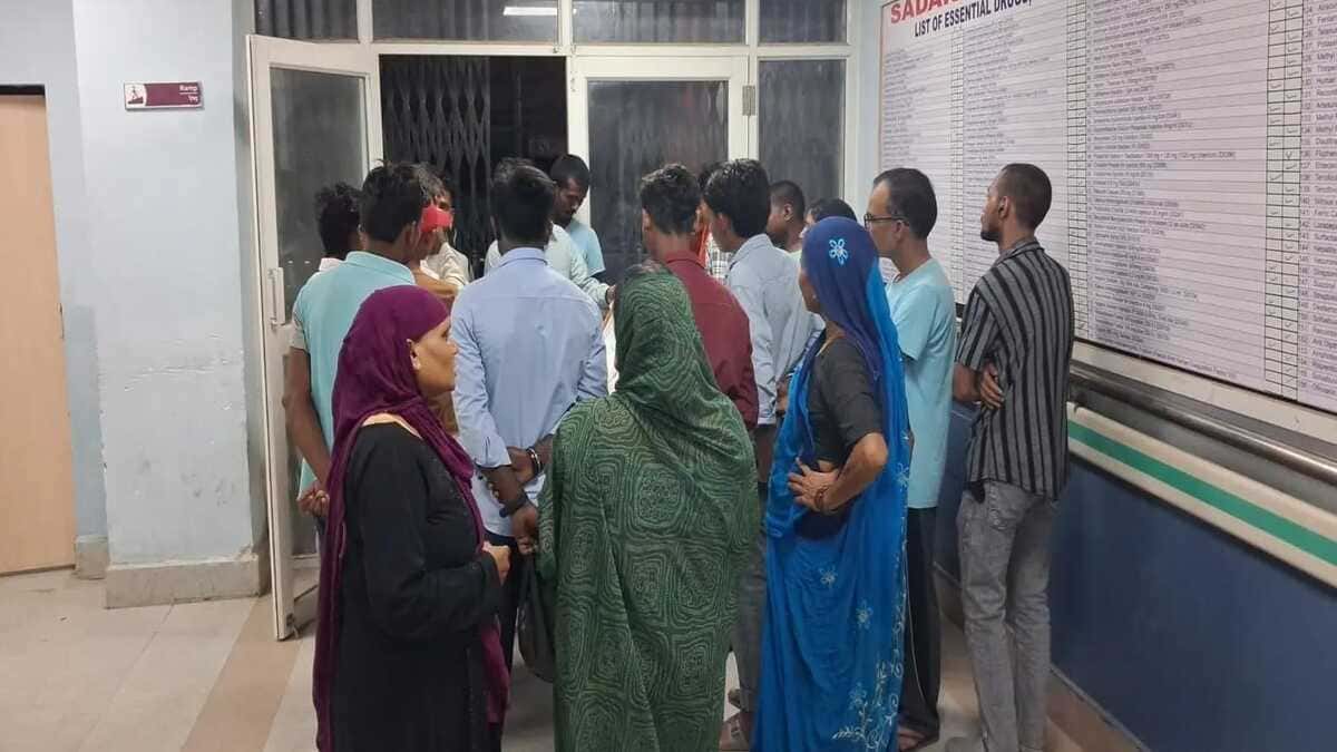 छत पर कपड़े उतारने गई महिला को सांप ने डंसा, अस्पताल ले जाने के दौरान हुई मौत