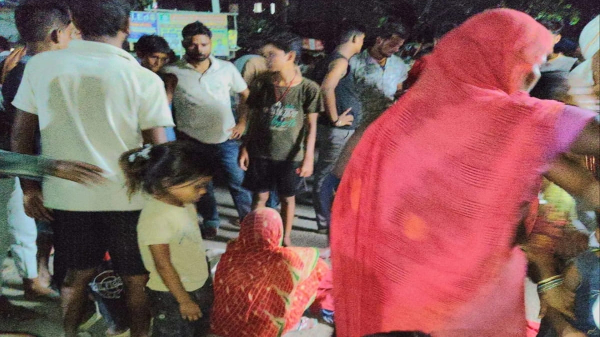 सुपौल में अनियंत्रित कार ने ली तीन की जान, जानें कैसे हुआ हादसा और कितने लोगों का चल रहा इलाज