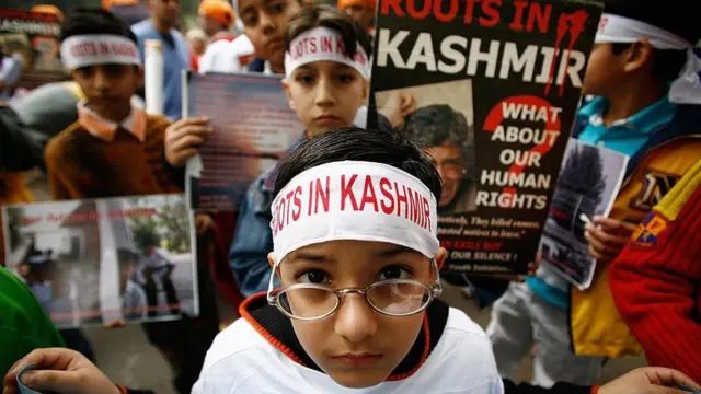 ‘उनके घर जला दो…’, कश्मीर लौट रहे पंडितों को दी गई खुली धमकी, बताया गया “सांप”